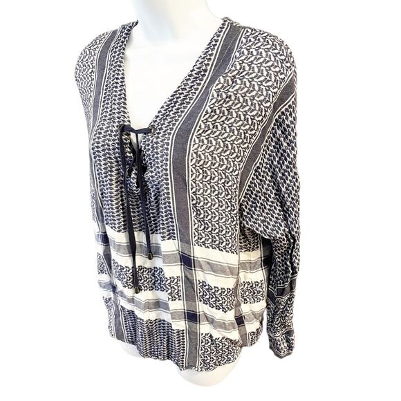 Rails Lily Blouse in Sapphire Jacquard Long Sleeve Lace Up Front Size XS - Picture 3 of 11